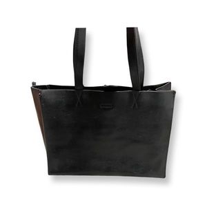 Banana republic leather handbag